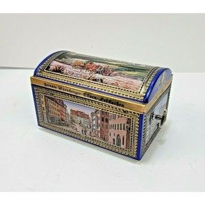 Gottfried Wicklein Music Box Tin Lebkuchen Gingerbread Nurnberg Germany Dome Lid